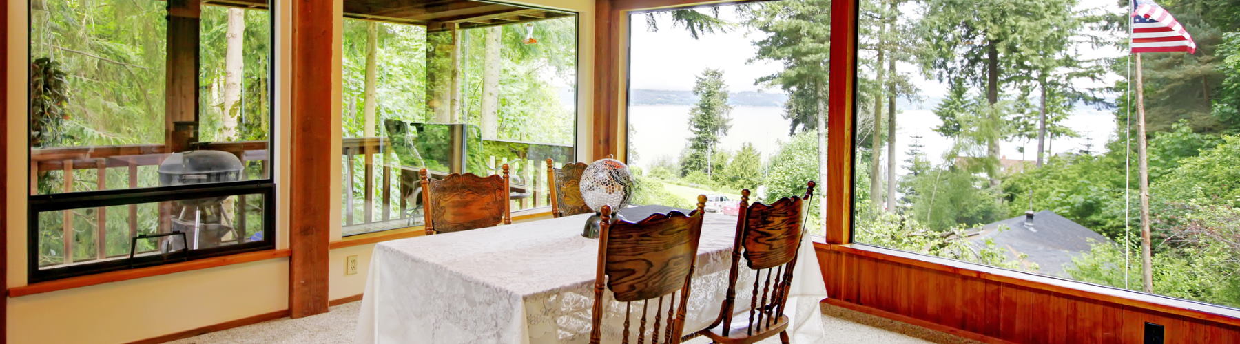 Living room setting in cabin